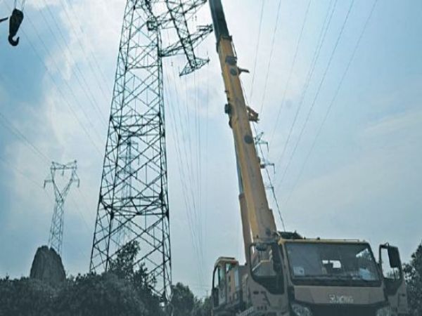 黄州区吊车出租电话_-吊车出租公司的施工注意事项